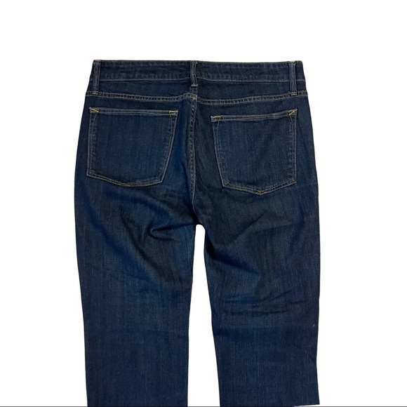 GAP Women’s Dark Wash 6/28A Straight Leg Mid Rise Blue Denim Jeans - Picture 6 of 9